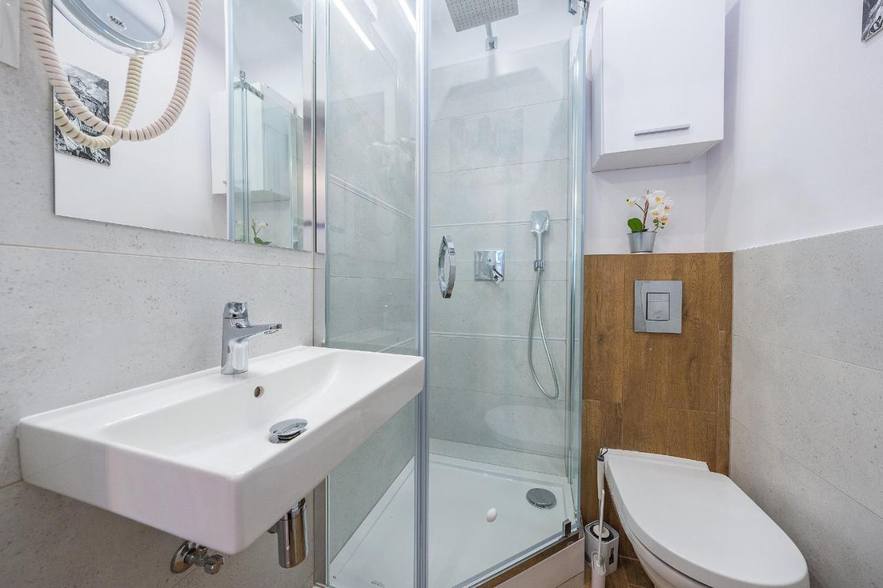 Hello Apartments Studio Sw Ducha Gdansk Bagian luar foto